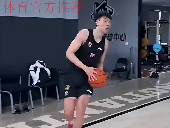 朱芳雨赌对了!广东第一锋线没有离队,近10年内天赋最强三号位! 朱芳雨赌对了!广东第一锋线没有离队,近10年内天赋最强三号位!